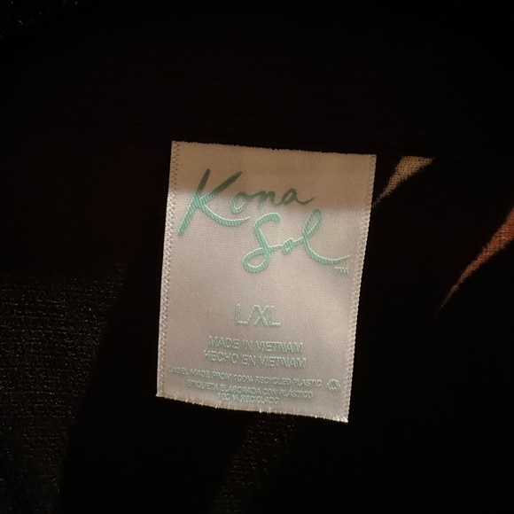 NWOT KONA SOL Hawaiian black floral tie-front tunic, size L/XL - Picture 5 of 7